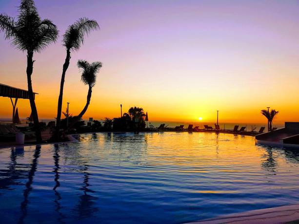 Imagen de la piscina del Aparthotel Servatur Riosol. Foto 19
