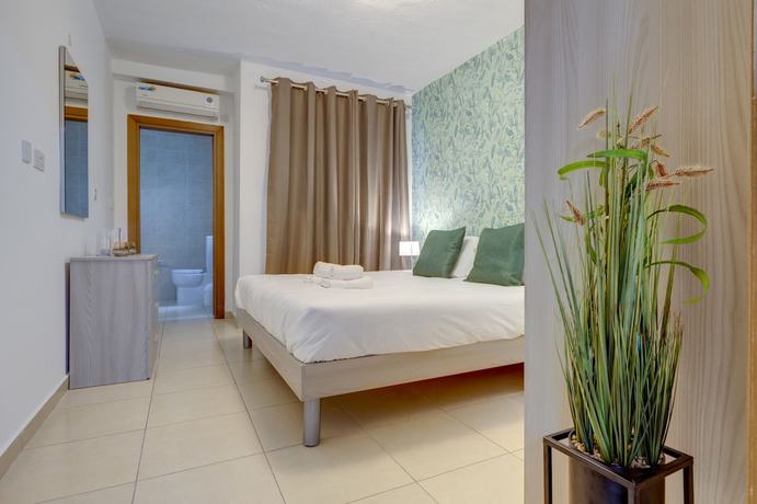 Imagen de la habitación del Aparthotel Sliema Tigne Suites. Foto 9