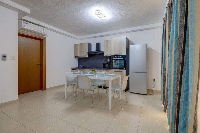 Imagen de la habitación del Aparthotel Sliema Tigne Suites. Foto 10
