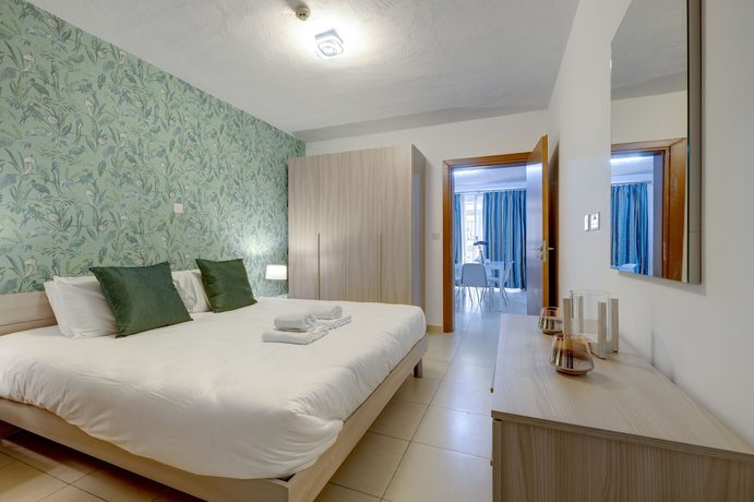 Imagen de la habitación del Aparthotel Sliema Tigne Suites. Foto 13