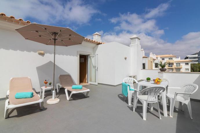 Imagen general del Aparthotel Smy Santa Eulalia Algarve. Foto 14