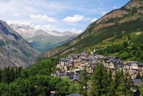 Imagen de los exteriores del Aparthotel Sno Edelweiss. Foto 17