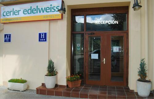 Imagen general del Aparthotel Sno Edelweiss. Foto 13