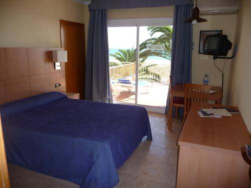 Imagen de la habitación del Aparthotel Solifemar. Foto 7