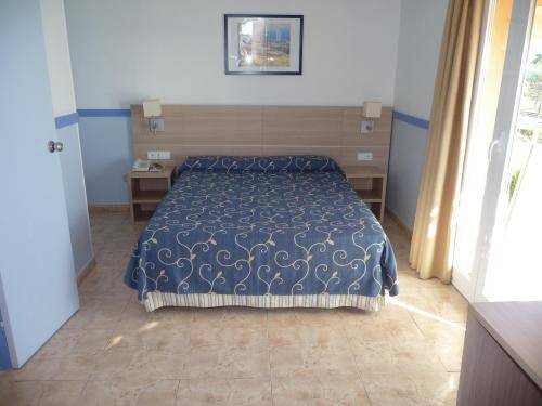 Imagen de la habitación del Aparthotel Solifemar. Foto 11