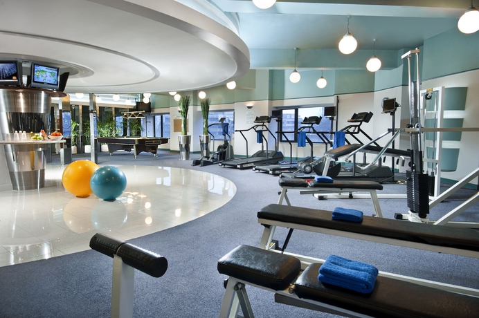 Imagen de los interiores del Aparthotel Somerset International Building Tianjin. Foto 14