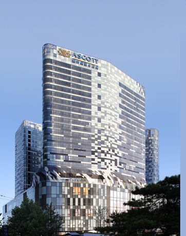 Imagen de los exteriores del Aparthotel Somerset International Building Tianjin. Foto 13