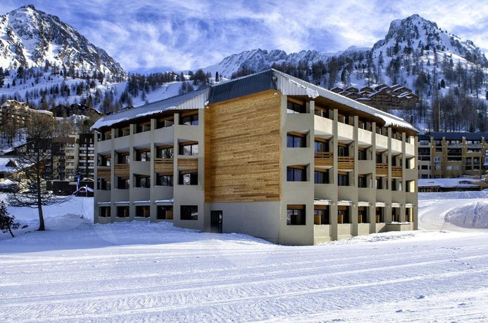 Imagen general del Aparthotel Sowell R&Eacute;sidences New Chastillon. Foto 6