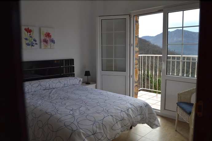 Imagen de la habitación del Aparthotel Spa Rural Mirador De Miranda. Foto 5
