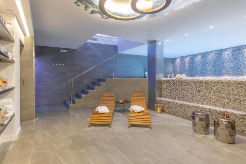 Imagen de los interiores del Aparthotel Spa del Palacete. Foto 4