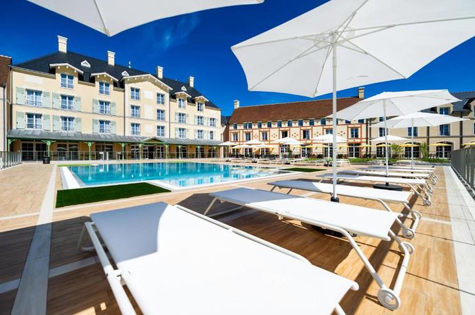 Imagen de la piscina del Aparthotel Staycity Aparthotels near Disneyland&reg; Paris. Foto 17