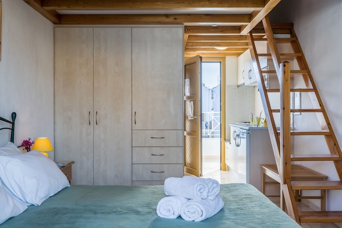 Imagen de la habitación del Aparthotel Studios Ritsa. Foto 11