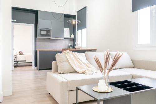 Imagen de la habitación del Aparthotel Suites Alfonso X. Foto 7