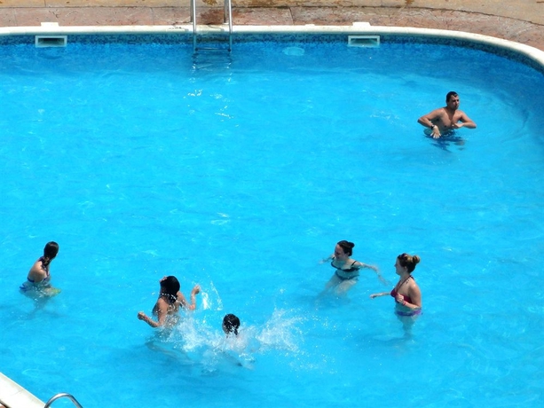 Imagen de la piscina del Aparthotel Summer Dreams. Foto 10