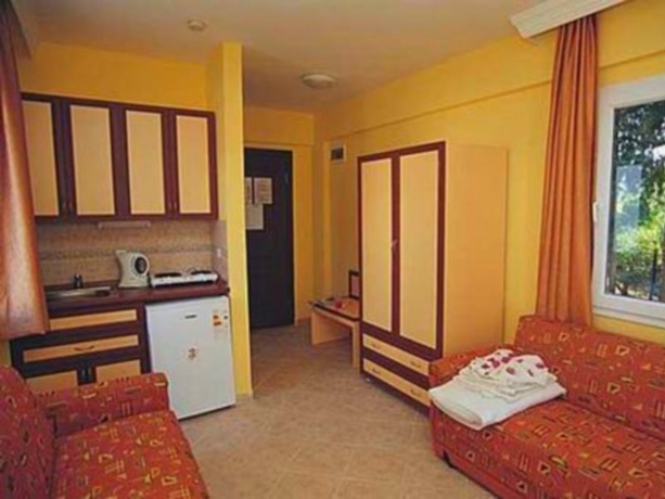 Imagen general del Aparthotel Summer In Garden Suites and Beach Hotel. Foto 3