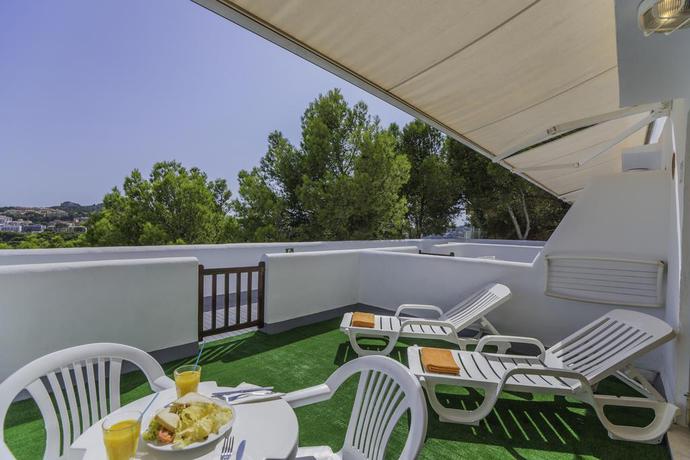 Imagen de los exteriores del Aparthotel Sun Beach, Santa Ponsa. Foto 9
