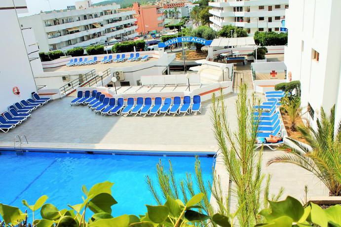 Imagen de la piscina del Aparthotel Sun Beach, Santa Ponsa. Foto 14