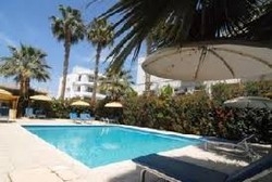 Imagen de la piscina del Aparthotel Sunflower, Larnaca. Foto 5