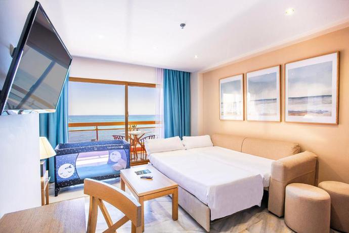Imagen de la habitación del Aparthotel Sunset Beach Club. Foto 4