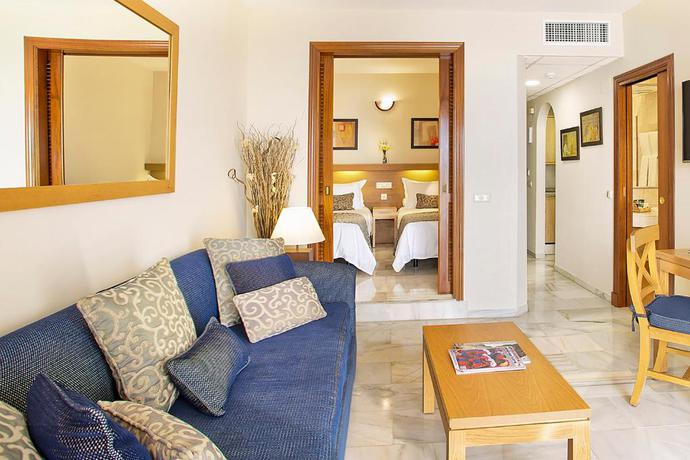 Imagen de la habitación del Aparthotel Sunset Beach Club. Foto 9