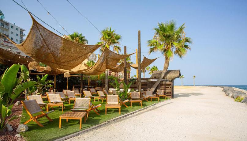 Imagen de los exteriores del Aparthotel Sunset Beach Club. Foto 15