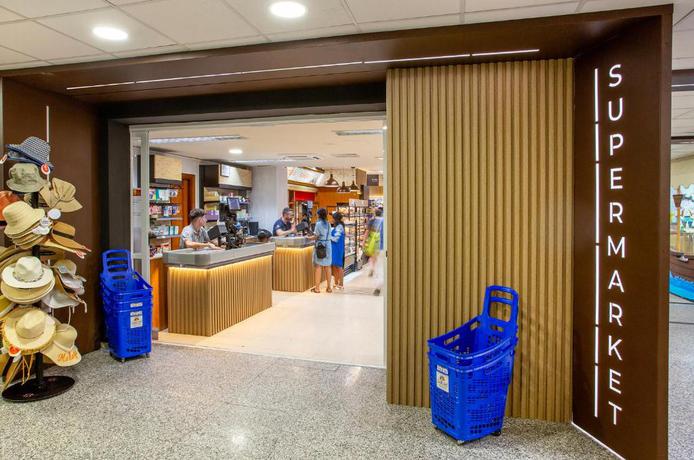 Imagen de los interiores del Aparthotel Sunset Beach Club. Foto 18