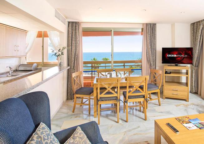 Imagen de la habitación del Aparthotel Sunset Beach Club. Foto 13