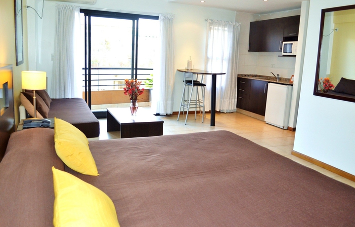 Imagen de la habitación del Aparthotel Sures Belgrano Suites. Foto 10
