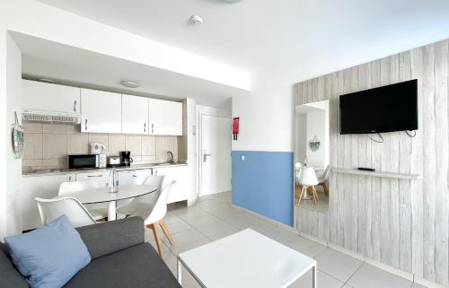 Imagen de la habitación del Aparthotel Surfing Colors Corralejo. Foto 5