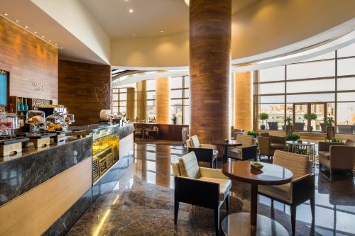 Imagen del bar/restaurante del Aparthotel Swissotel Living Al Ghurair. Foto 10