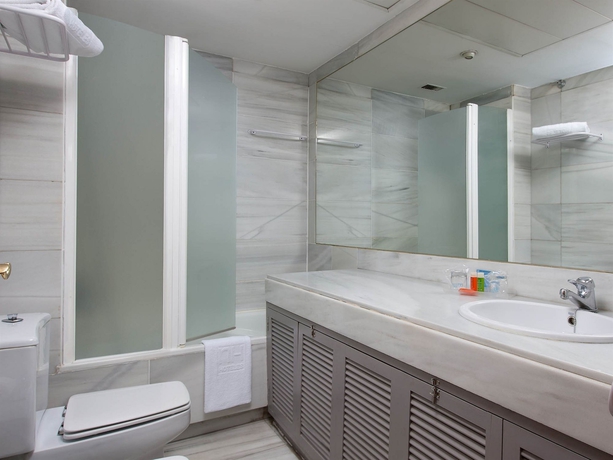 Imagen de la habitación del Aparthotel TH Aravaca. Foto 6