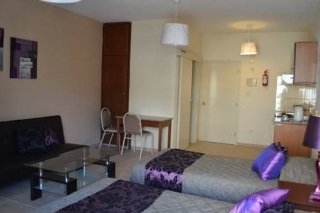 Imagen de la piscina del Aparthotel Tasiana. Foto 8