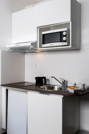 Imagen de la habitación del Aparthotel T&eacute;n&eacute;o Apparthotel Bordeaux Maritime. Foto 3