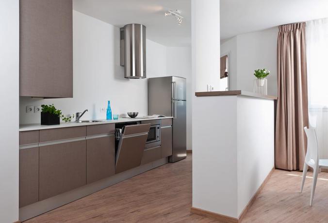 Imagen de la habitación del Aparthotel T&eacute;n&eacute;o Apparthotel Talence Arthena. Foto 5