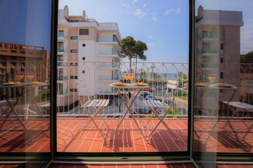 Imagen de la habitación del Aparthotel Terra Aurea. Foto 9