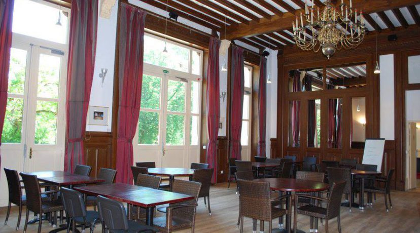Imagen de los interiores del Aparthotel Terres De France - Appart Hotel Le Splendid. Foto 7