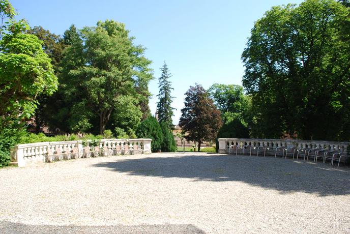 Imagen de los exteriores del Aparthotel Terres De France - Appart Hotel Le Splendid. Foto 6
