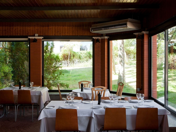 Imagen del bar/restaurante del Aparthotel Th La Florida. Foto 4