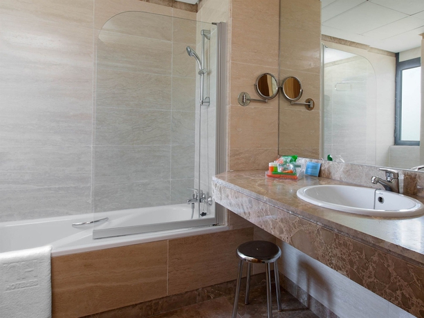 Imagen de la habitación del Aparthotel Th La Florida. Foto 9