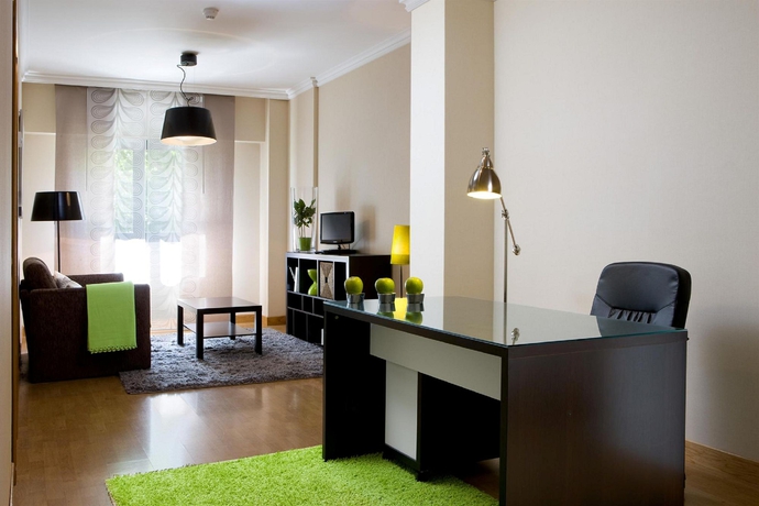 Imagen de los interiores del Aparthotel Th La Florida. Foto 16