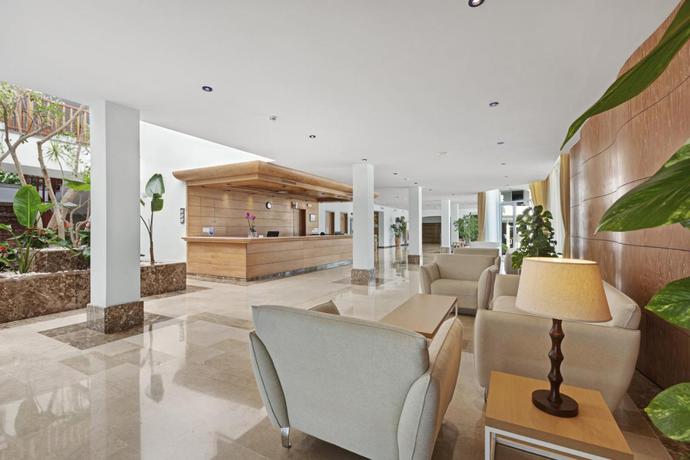 Imagen de los interiores del Aparthotel Thb Guya Playa. Foto 12
