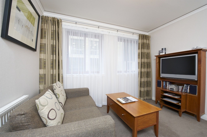 Imagen de los interiores del Aparthotel The Knight Residence Apartments By Mansley. Foto 12