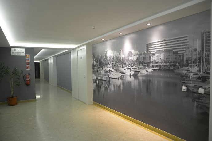 Imagen de los interiores del Aparthotel The Navigator - Olympus. Foto 11