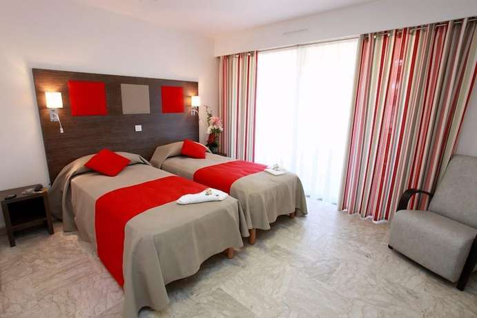 Imagen de la habitación del Aparthotel The Originals R&eacute;sidence, Les Str&eacute;litzias, Antibes Juan-Les-Pins. Foto 3