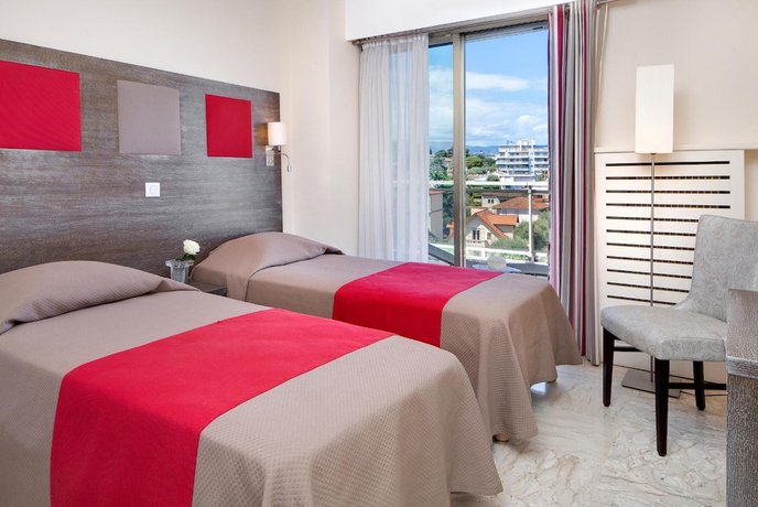Imagen de la habitación del Aparthotel The Originals R&eacute;sidence, Les Str&eacute;litzias, Antibes Juan-Les-Pins. Foto 4