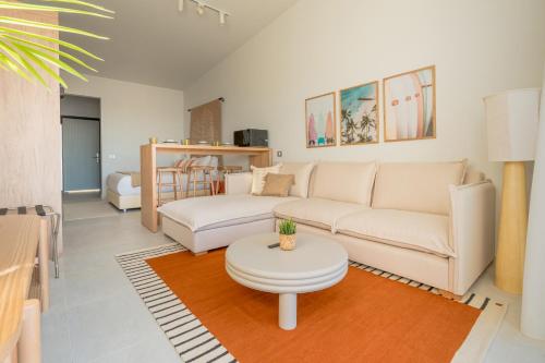 Imagen general del Aparthotel The Waterfront Cabins at D-Bay - Lemon Spaces. Foto 17