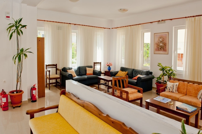 Imagen de los interiores del Aparthotel Thodorou Village. Foto 11