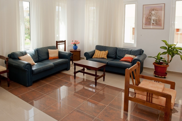 Imagen de los interiores del Aparthotel Thodorou Village. Foto 13