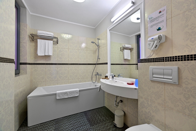 Imagen de la habitación del Aparthotel Tomis Garden. Foto 12