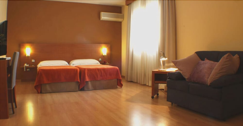 Imagen general del Aparthotel Torre Monreal Hotel. Foto 1